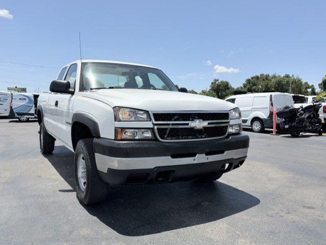 2007 Chevrolet Silverado - $8,888