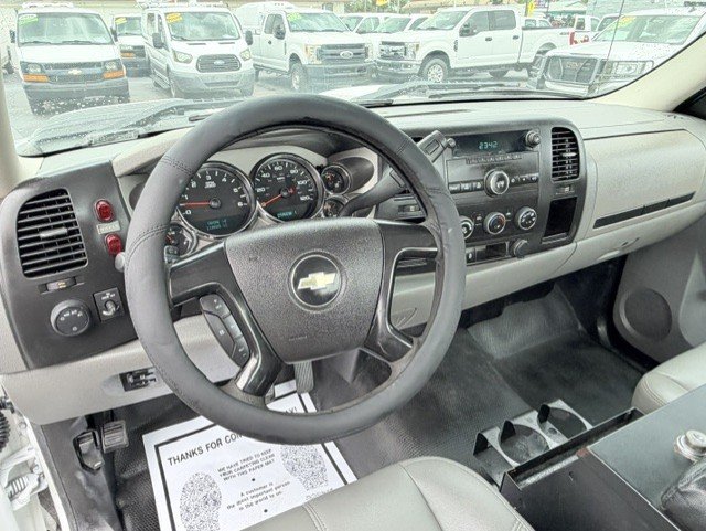 2013 Chevrolet Silverado 3500 - $13,888