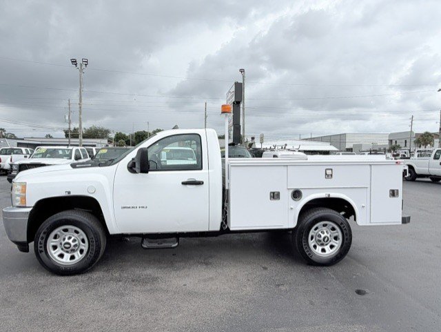 2013 Chevrolet Silverado 3500 - $13,888