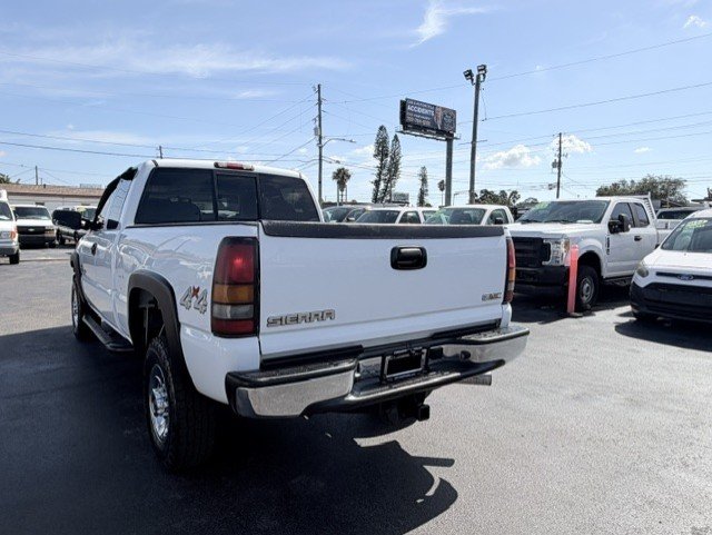 2006 GMC Sierra 2500 - $20,888