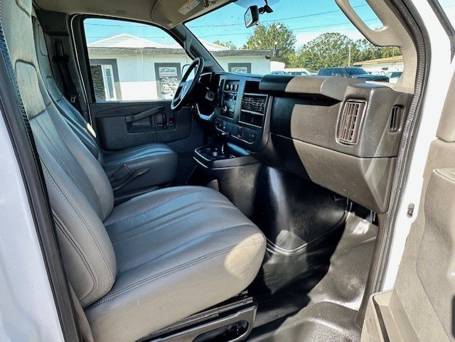 2016 Chevrolet Express - $14,888