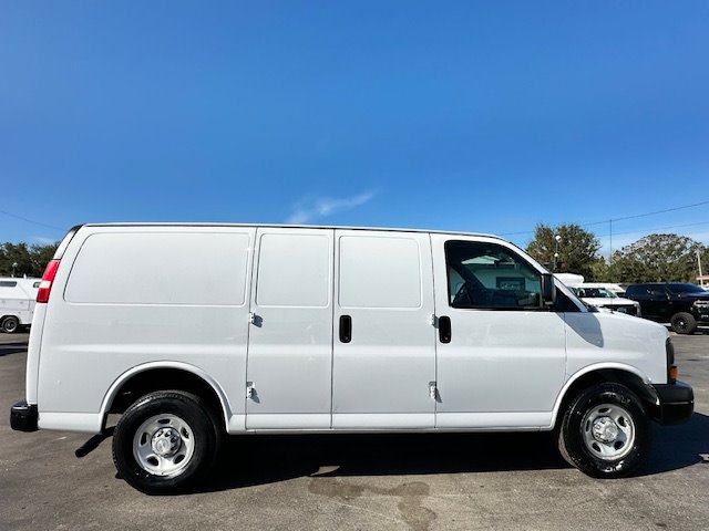 2016 Chevrolet Express - $14,888