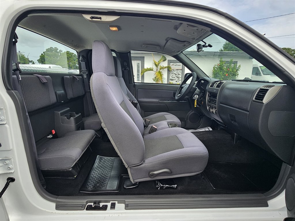 2006 Chevrolet Colorado - $9,888