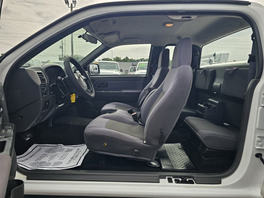 2006 Chevrolet Colorado - $9,888
