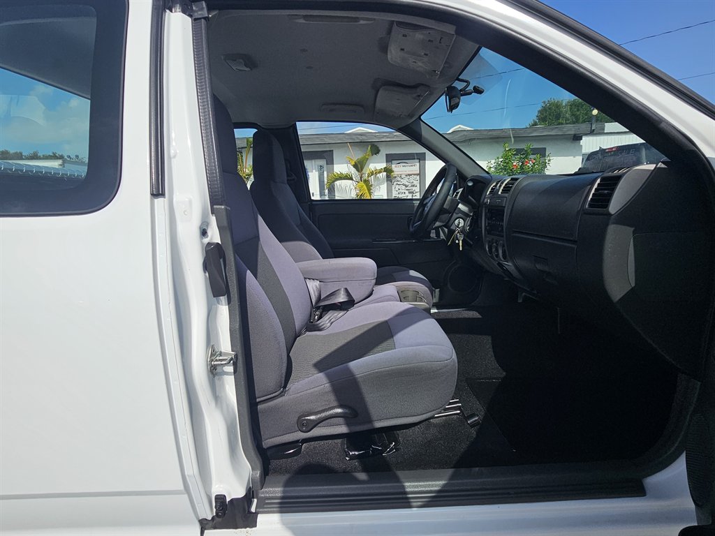 2006 Chevrolet Colorado - $10,888