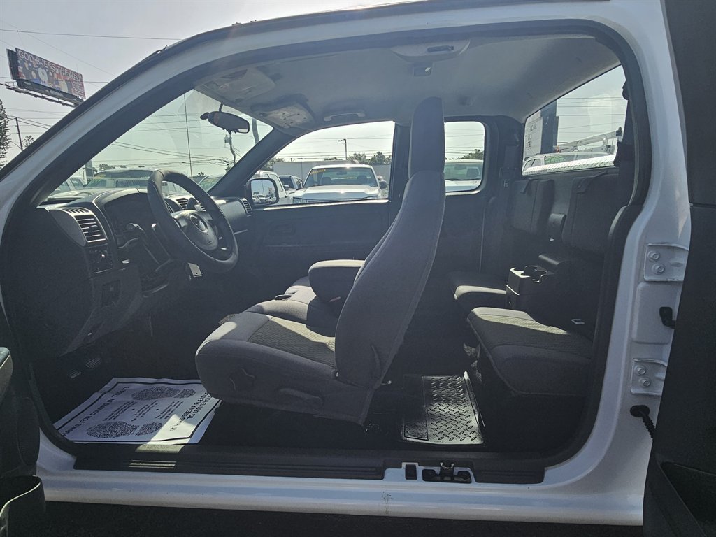 2006 Chevrolet Colorado - $10,888