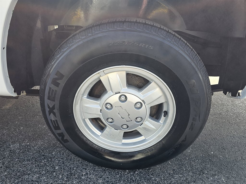 2006 Chevrolet Colorado - $10,888