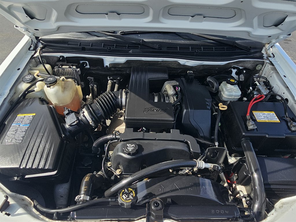 2006 Chevrolet Colorado - $10,888