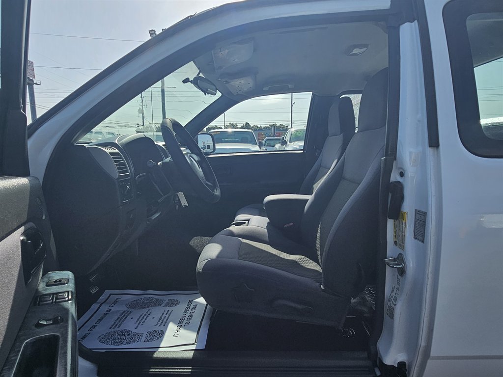 2006 Chevrolet Colorado - $10,888