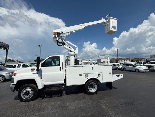 2009 GMC C5 - $25,888