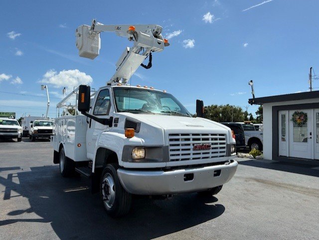 2009 GMC C5 - $25,888