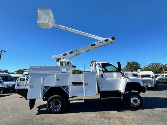 2006 GMC C5500 - $19,888