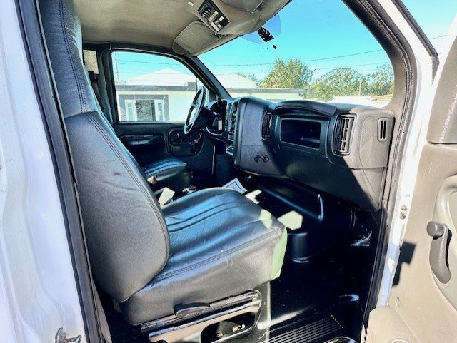 2006 GMC C5500 - $19,888