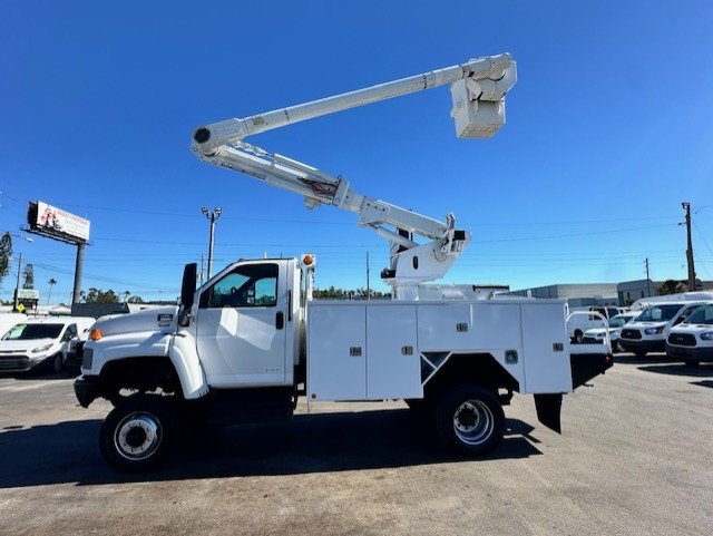 2006 GMC C5500 - $19,888