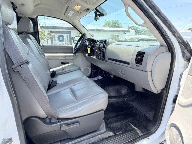 2007 GMC Sierra 2500 - $15,888