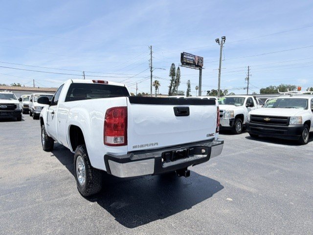 2007 GMC Sierra 2500 - $15,888