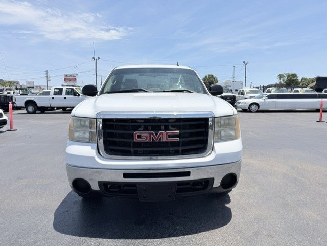 2007 GMC Sierra 2500 - $15,888