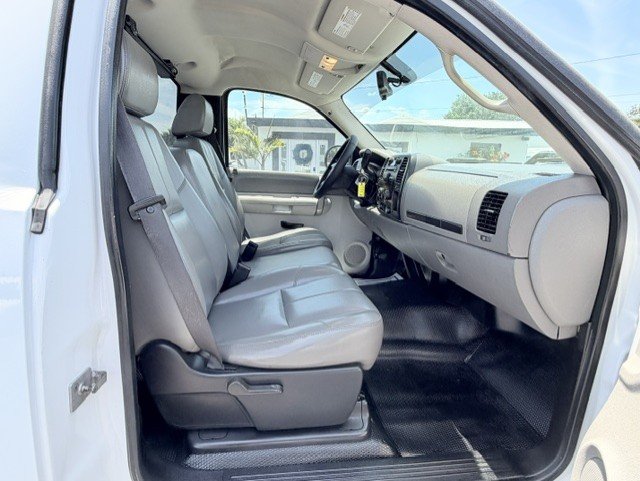 2007 GMC Sierra 2500 - $15,888