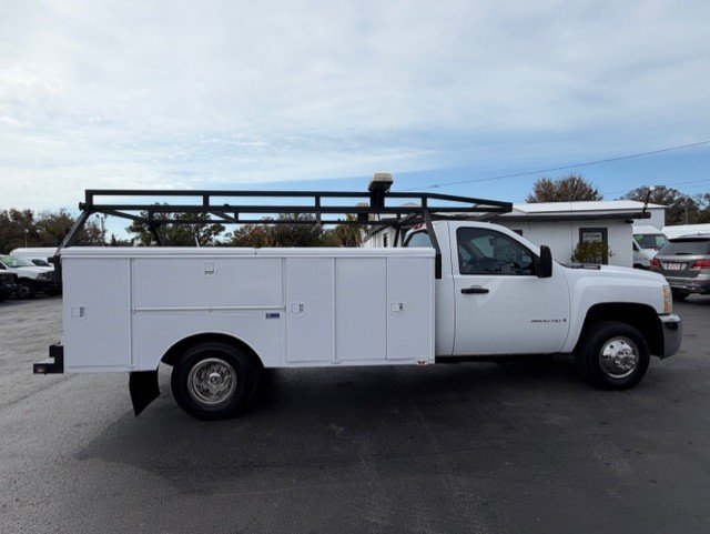 2007 Chevrolet Classic - $18,888