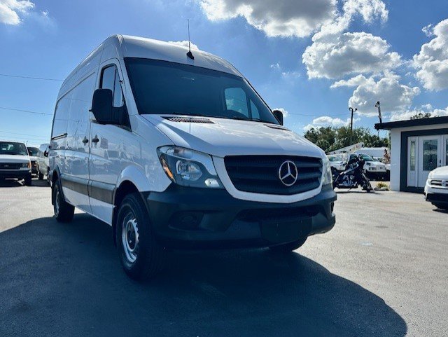 2018 Mercedes-Benz Sprinter 2500 High Roof photo