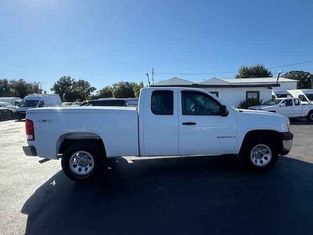 2007 GMC Sierra 1500 - $7,888