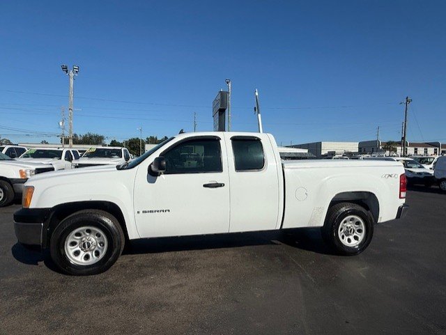 2007 GMC Sierra 1500 - $7,888