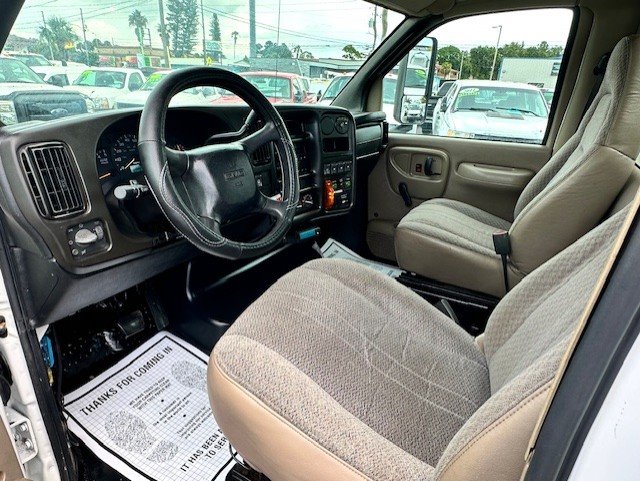 2005 GMC C4 - $19,888
