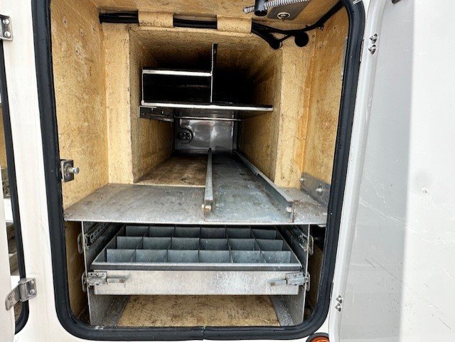 2005 GMC C4 - $19,888