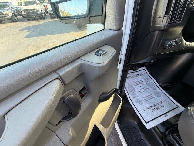 2013 Chevrolet Express 2500 2500 photo