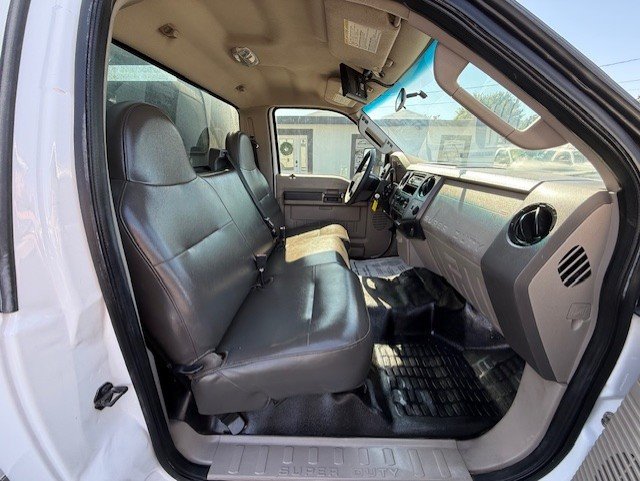 2009 Ford F-550 - $15,888
