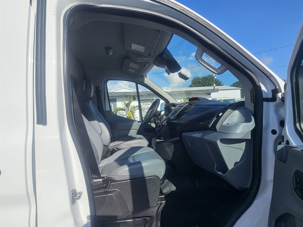 2016 Ford T250 Vans - $16,888