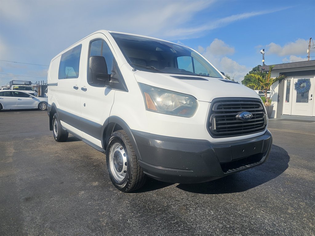 2016 Ford T250 Vans - $16,888