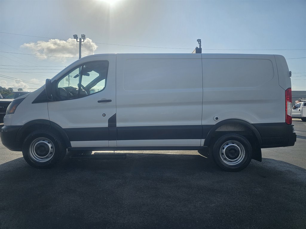 2016 Ford T250 Vans - $16,888