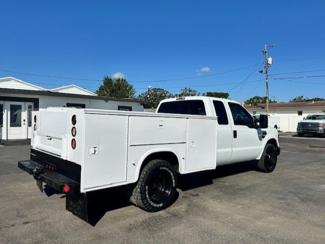 2009 Ford F-350 XL photo