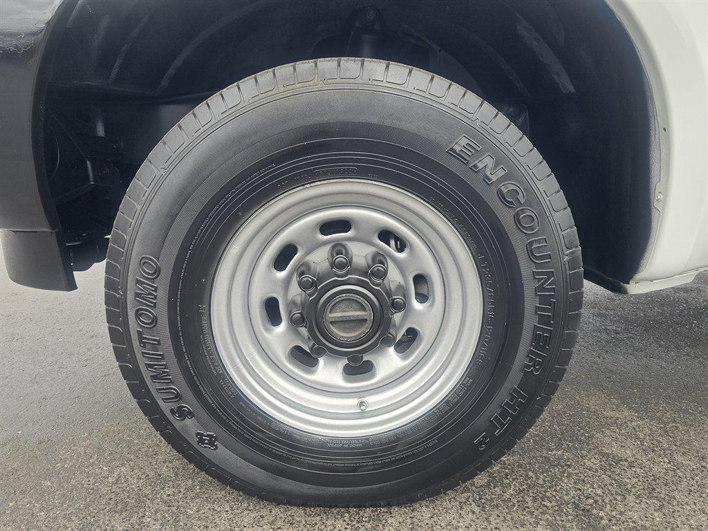 2002 Ford F250 - $15,888