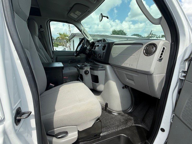 2014 Ford E-150 E-150 photo