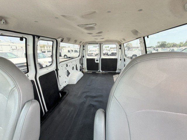 2003 Ford E-350 - $16,888