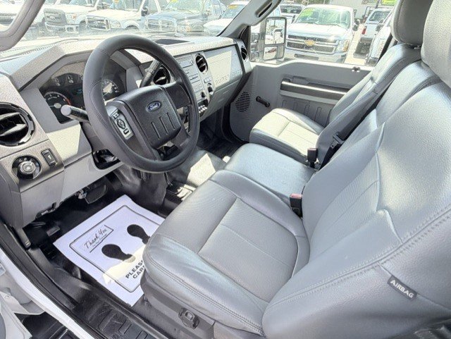2016 Ford F450 - $22,888