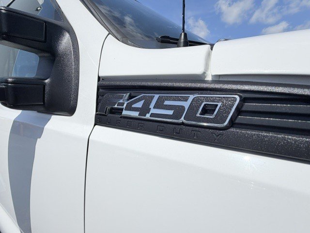 2016 Ford F450 - $22,888