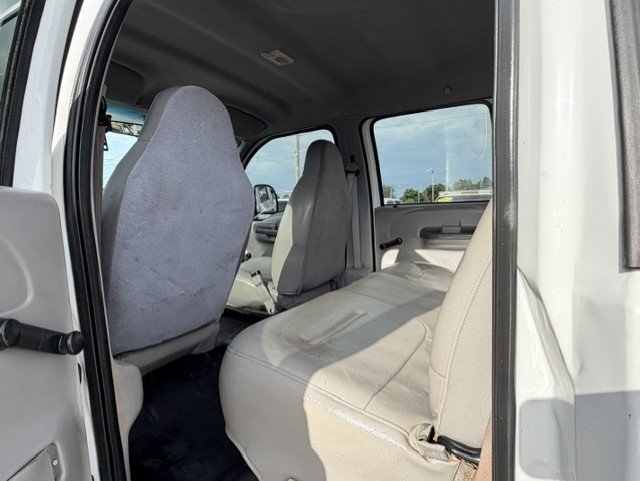 2000 Ford F-350 - $22,888