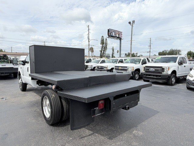 2000 Ford F550 - $22,888