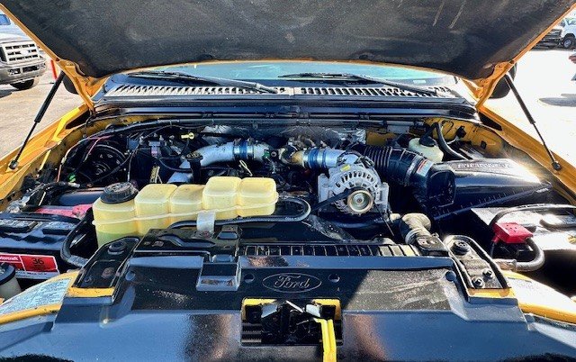 1999 Ford F450 XL photo