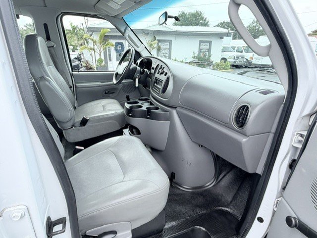 2008 Ford E350 - $12,888