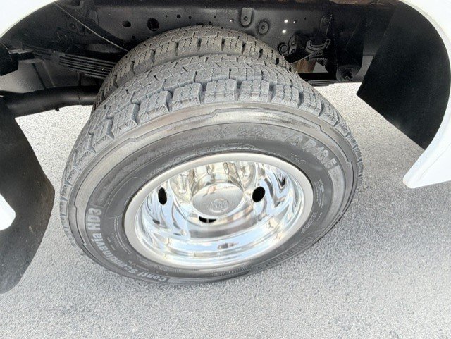 2002 Ford F-450 - $23,888