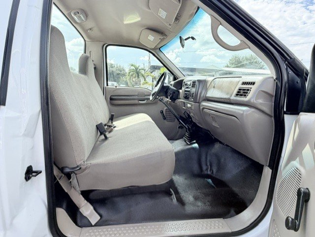 2002 Ford F-450 - $23,888