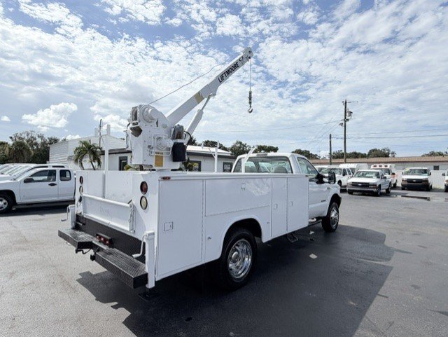 2002 Ford F-450 - $23,888