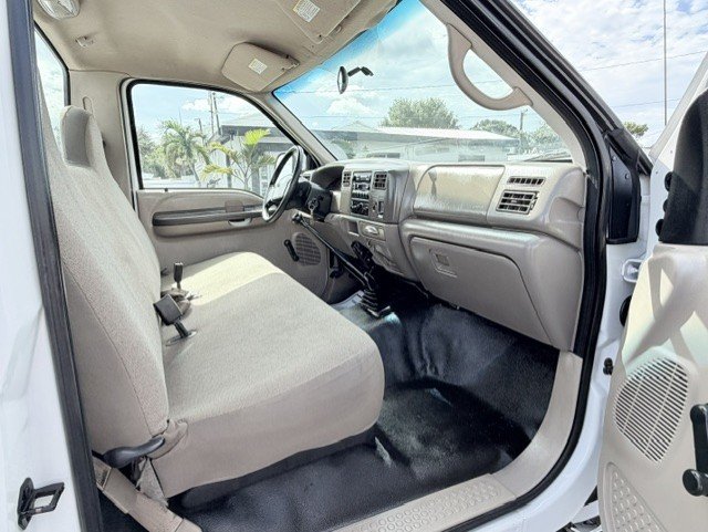 2002 Ford F-450 - $23,888
