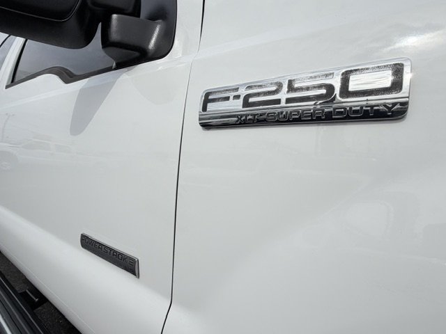 2005 Ford F-250 - $17,888