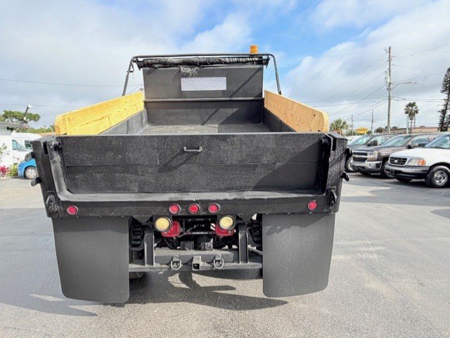 2001 Ford F-350 Super Duty - $19,888