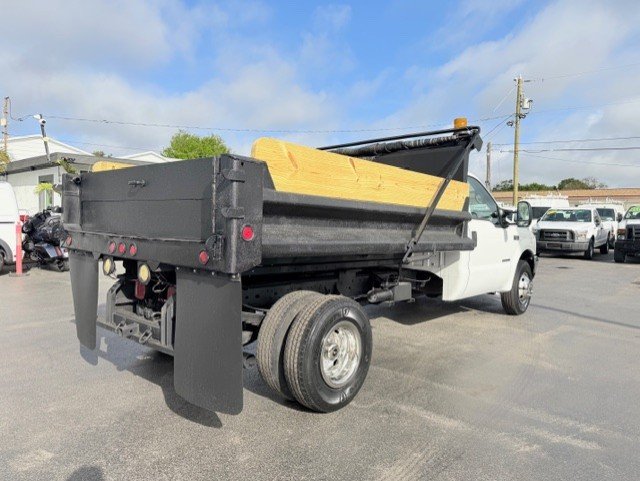 2001 Ford F-350 Super Duty - $19,888